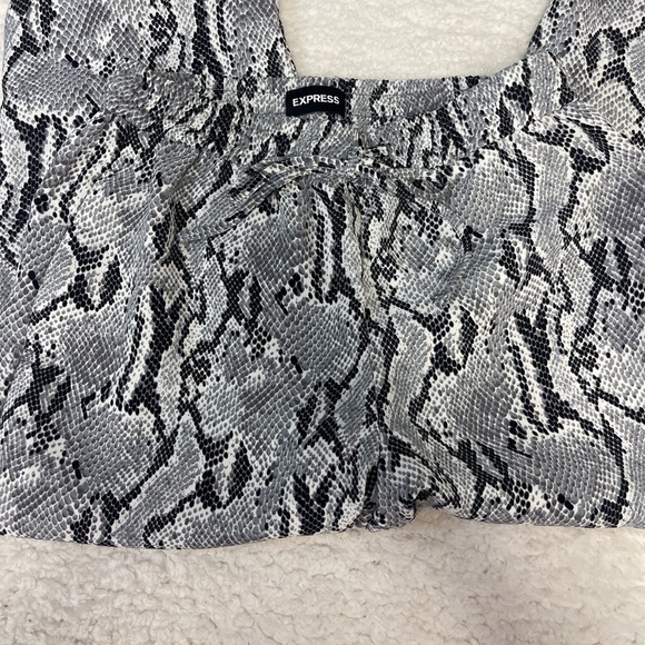 Express Women’s Snakeskin Joggers - Picture 4 of 6